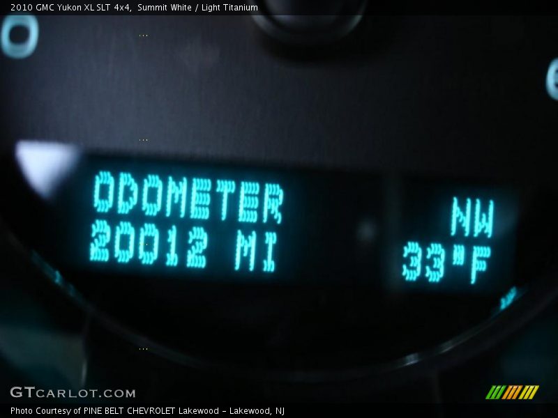 Summit White / Light Titanium 2010 GMC Yukon XL SLT 4x4