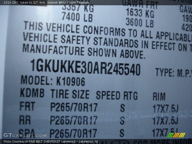 Summit White / Light Titanium 2010 GMC Yukon XL SLT 4x4