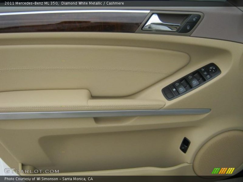 Diamond White Metallic / Cashmere 2011 Mercedes-Benz ML 350