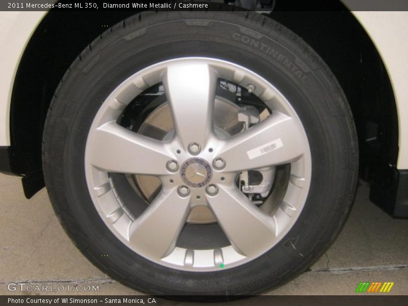 Diamond White Metallic / Cashmere 2011 Mercedes-Benz ML 350