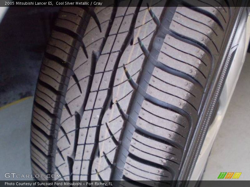 Cool Silver Metallic / Gray 2005 Mitsubishi Lancer ES