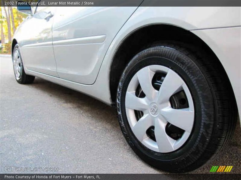 Lunar Mist Metallic / Stone 2002 Toyota Camry LE