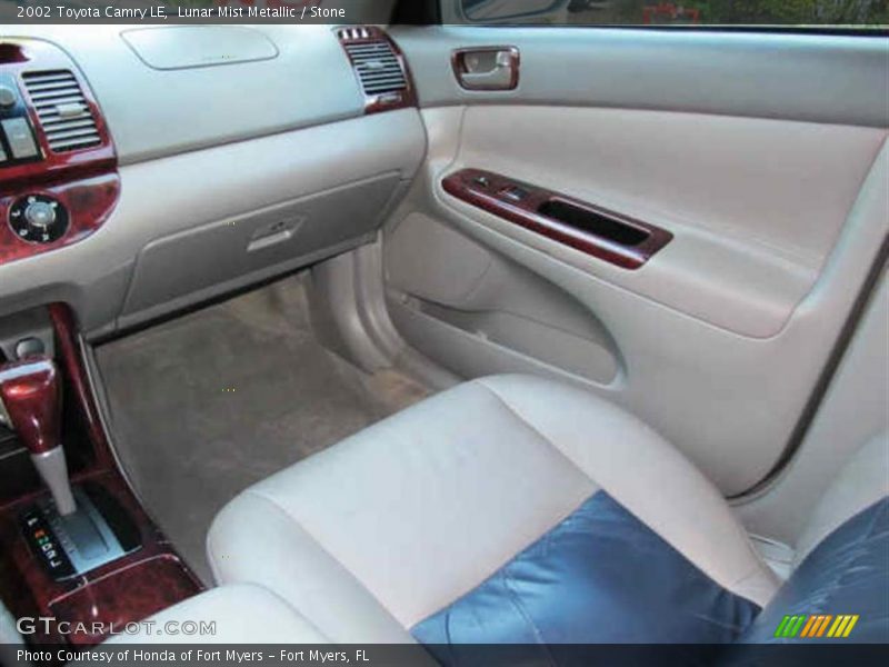 Lunar Mist Metallic / Stone 2002 Toyota Camry LE