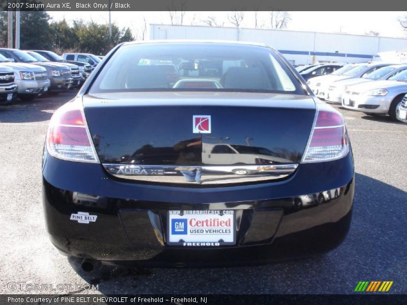 Black Onyx / Black 2007 Saturn Aura XE