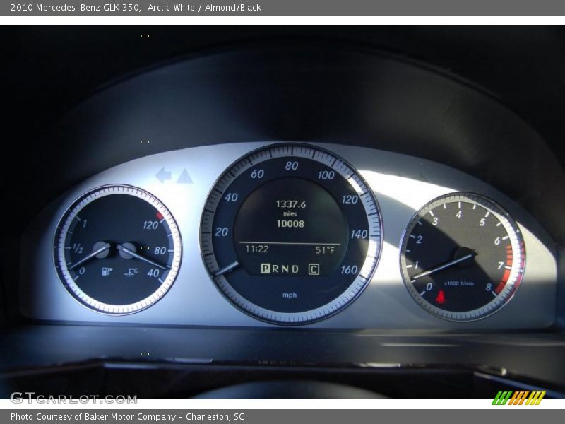 Arctic White / Almond/Black 2010 Mercedes-Benz GLK 350