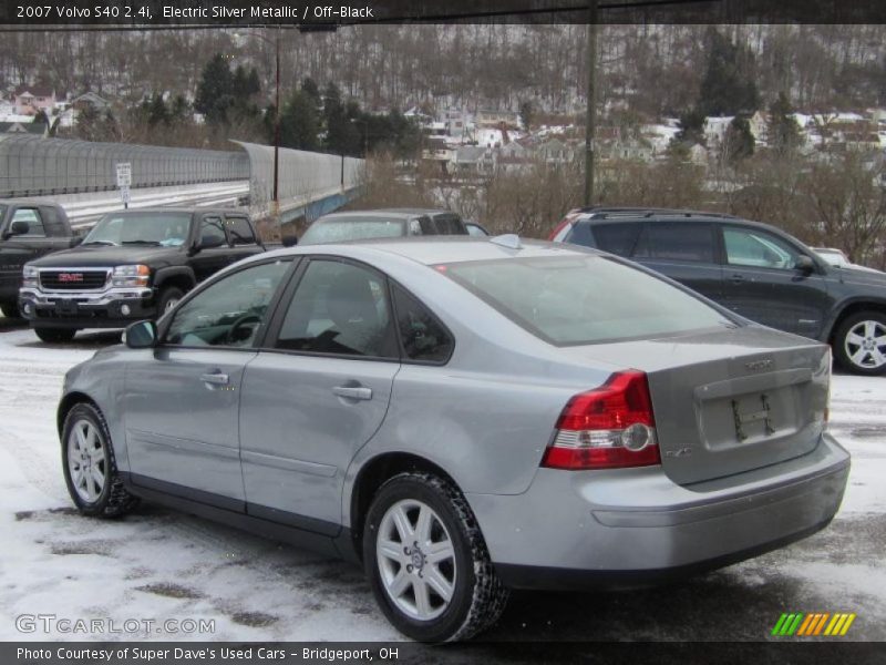 Electric Silver Metallic / Off-Black 2007 Volvo S40 2.4i