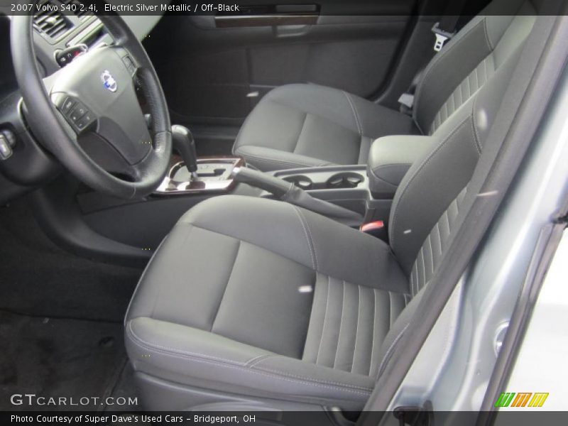 Electric Silver Metallic / Off-Black 2007 Volvo S40 2.4i