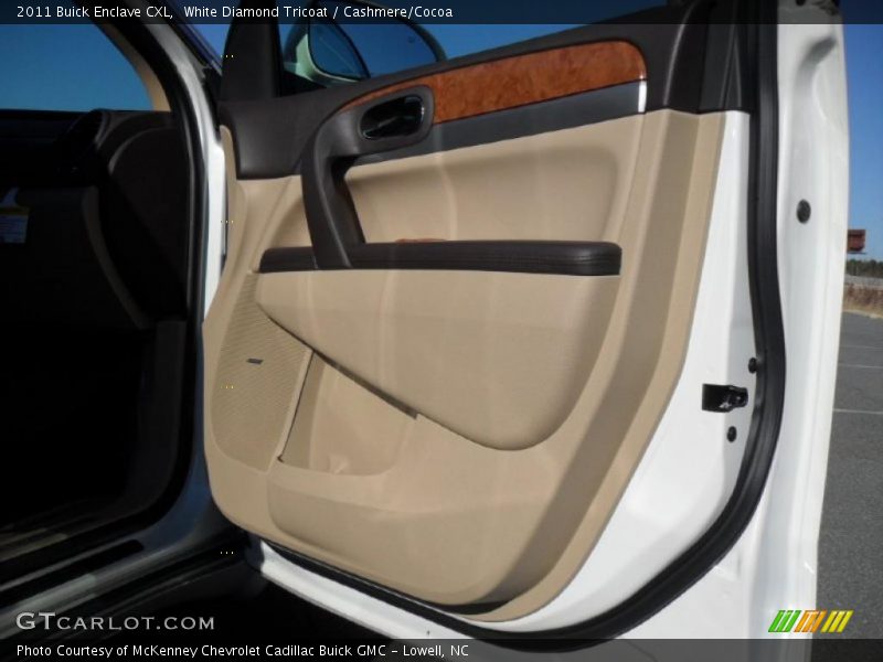 White Diamond Tricoat / Cashmere/Cocoa 2011 Buick Enclave CXL