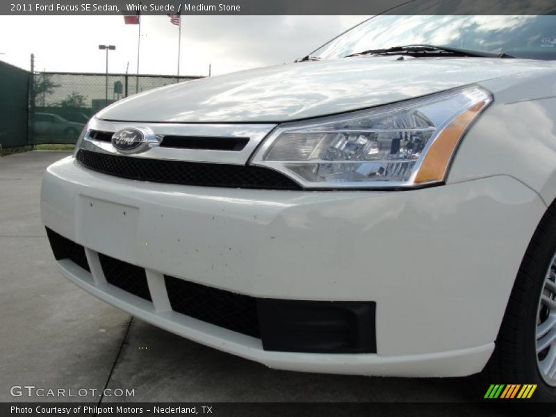 White Suede / Medium Stone 2011 Ford Focus SE Sedan