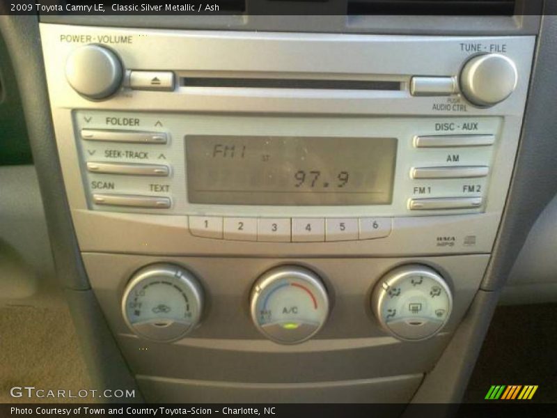 Classic Silver Metallic / Ash 2009 Toyota Camry LE