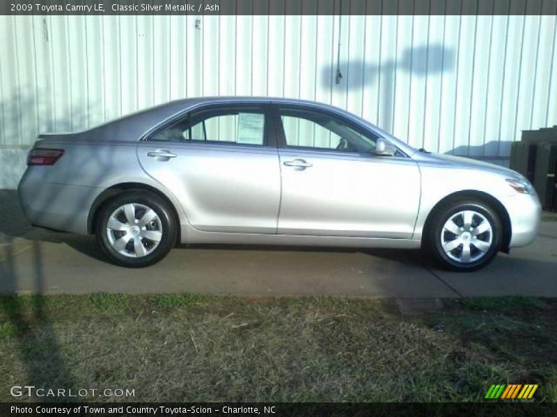 Classic Silver Metallic / Ash 2009 Toyota Camry LE