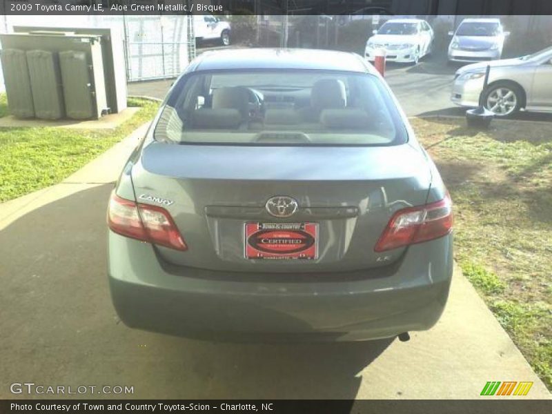 Aloe Green Metallic / Bisque 2009 Toyota Camry LE