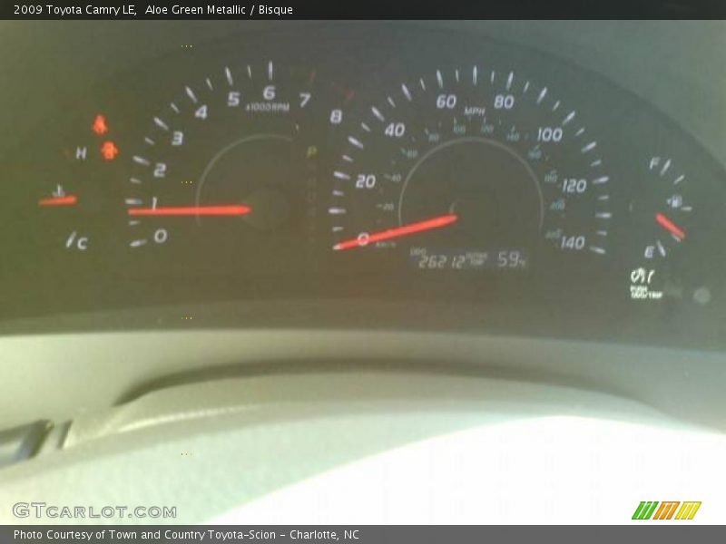 Aloe Green Metallic / Bisque 2009 Toyota Camry LE