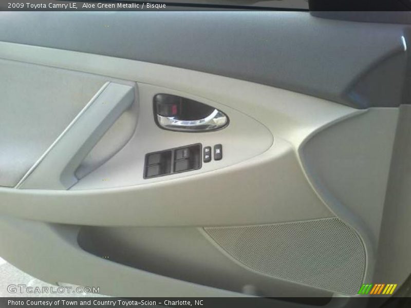 Aloe Green Metallic / Bisque 2009 Toyota Camry LE