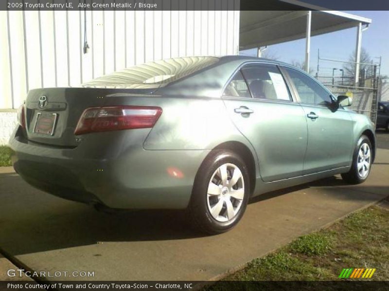 Aloe Green Metallic / Bisque 2009 Toyota Camry LE