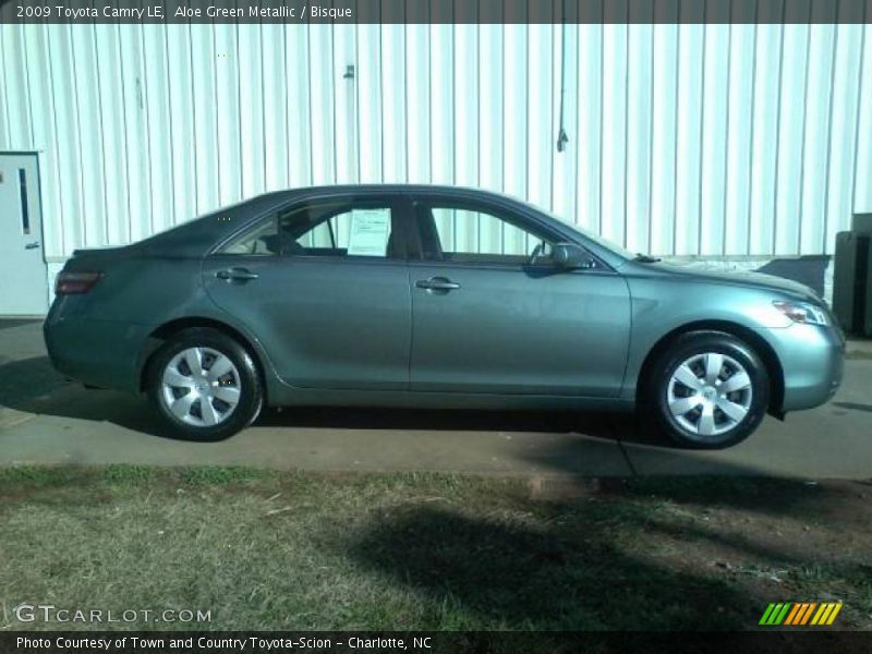 Aloe Green Metallic / Bisque 2009 Toyota Camry LE