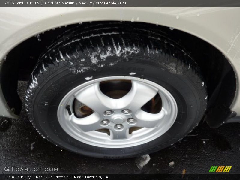Gold Ash Metallic / Medium/Dark Pebble Beige 2006 Ford Taurus SE