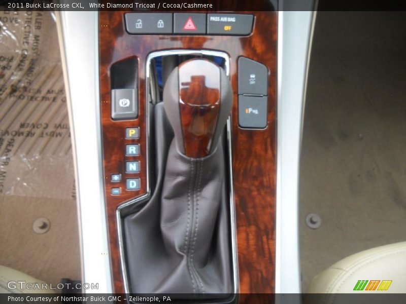 White Diamond Tricoat / Cocoa/Cashmere 2011 Buick LaCrosse CXL