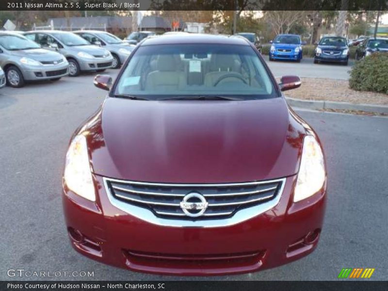 Super Black / Blond 2011 Nissan Altima 2.5 S
