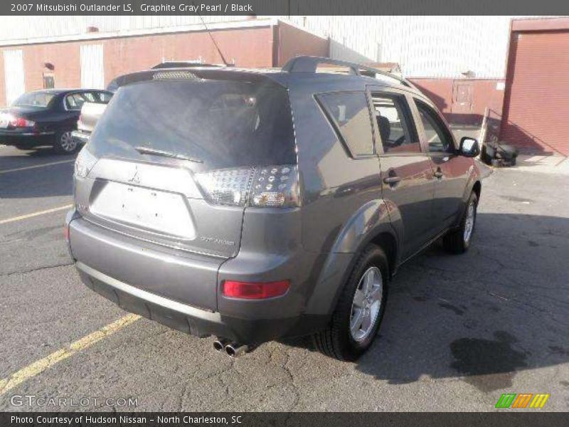 Graphite Gray Pearl / Black 2007 Mitsubishi Outlander LS