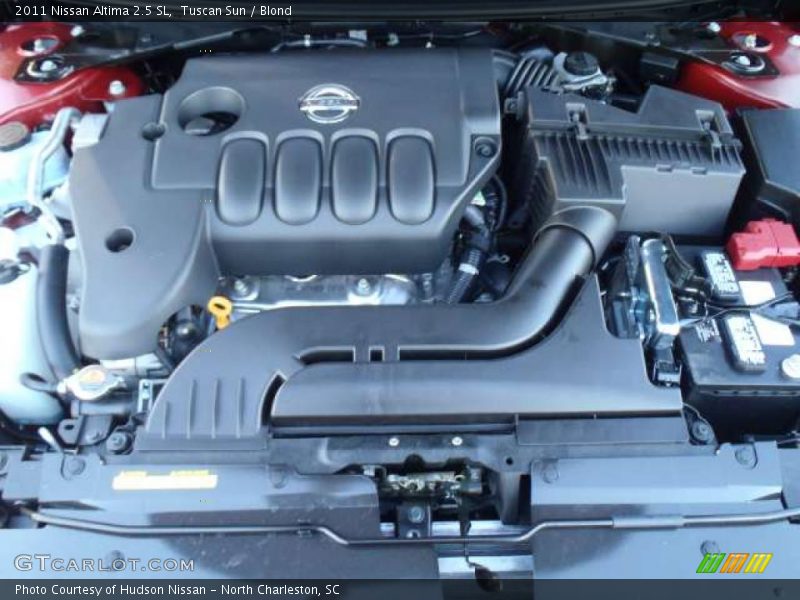 Tuscan Sun / Blond 2011 Nissan Altima 2.5 SL