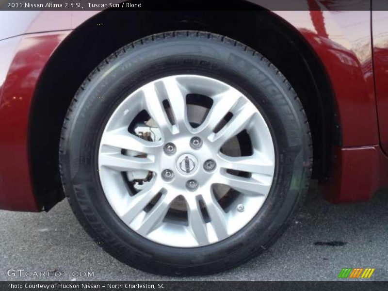 Tuscan Sun / Blond 2011 Nissan Altima 2.5 SL