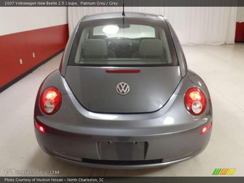 Platinum Grey / Grey 2007 Volkswagen New Beetle 2.5 Coupe