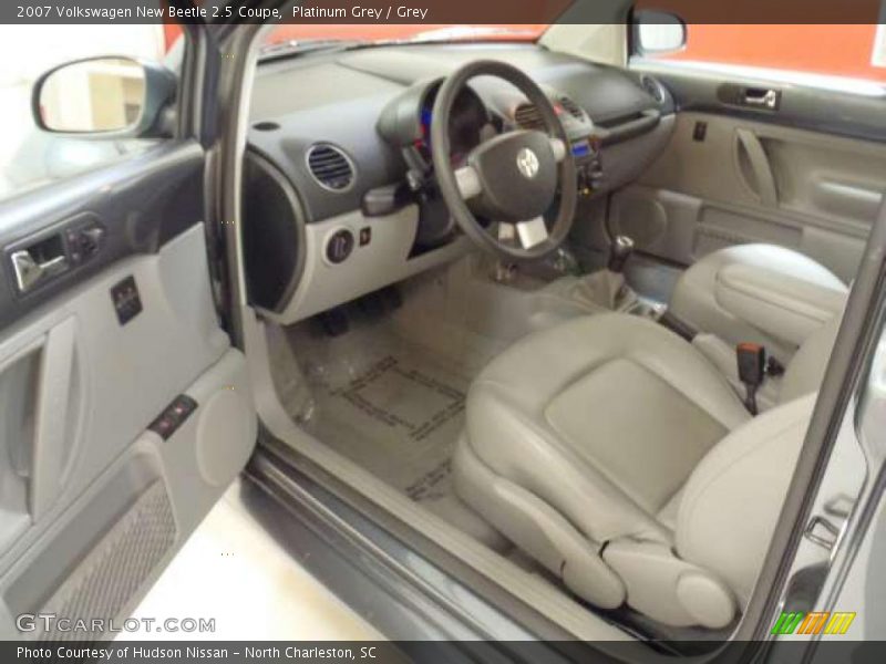 Platinum Grey / Grey 2007 Volkswagen New Beetle 2.5 Coupe