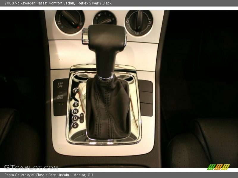 Reflex Silver / Black 2008 Volkswagen Passat Komfort Sedan