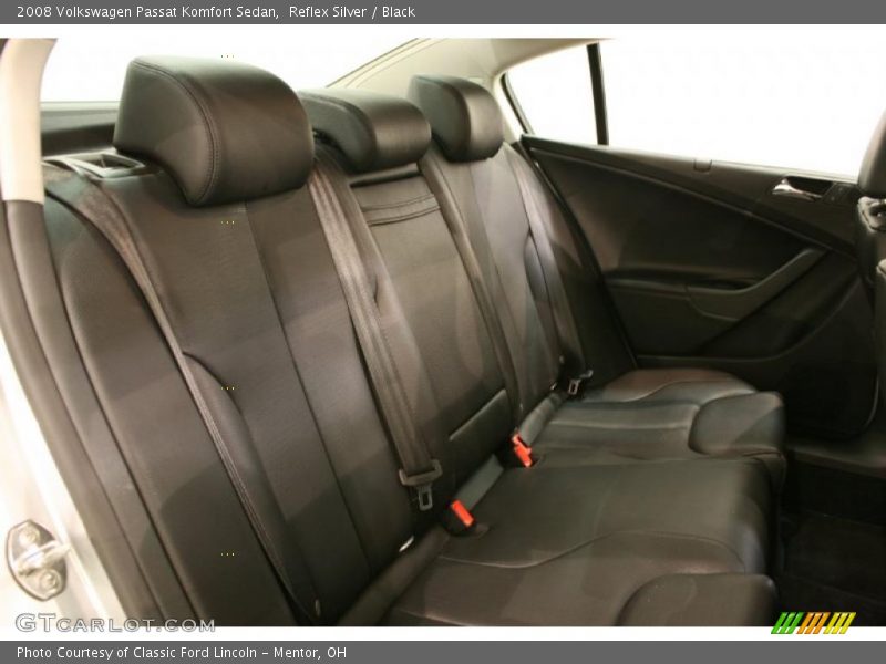 Reflex Silver / Black 2008 Volkswagen Passat Komfort Sedan