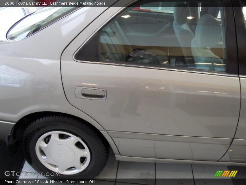 Cashmere Beige Metallic / Sage 2000 Toyota Camry CE