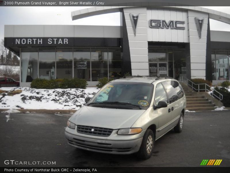 Bright Silver Metallic / Grey 2000 Plymouth Grand Voyager