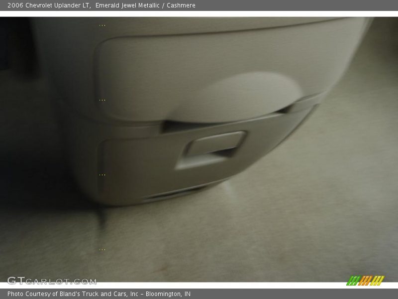 Emerald Jewel Metallic / Cashmere 2006 Chevrolet Uplander LT