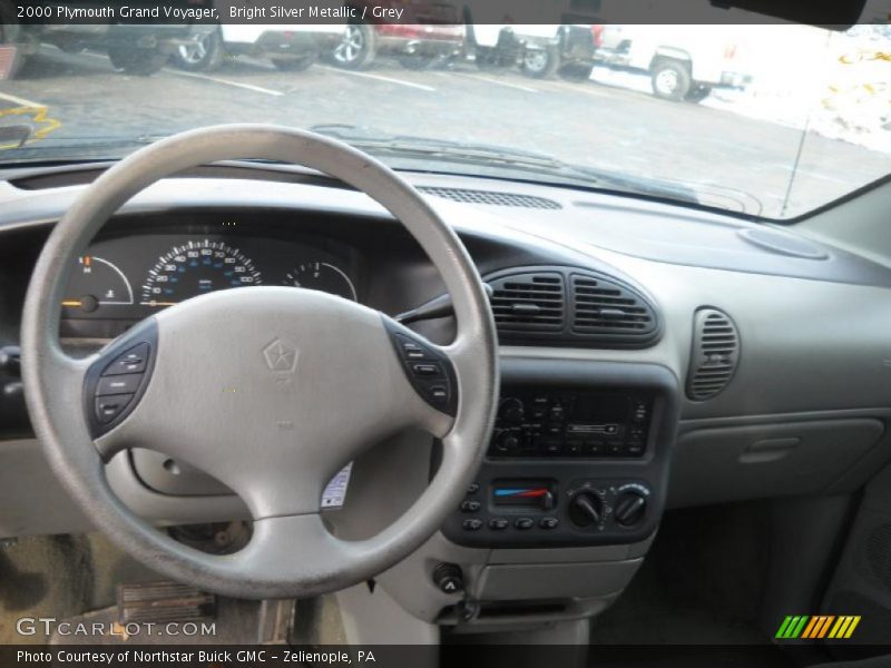 Bright Silver Metallic / Grey 2000 Plymouth Grand Voyager