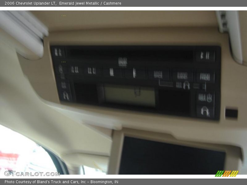Emerald Jewel Metallic / Cashmere 2006 Chevrolet Uplander LT