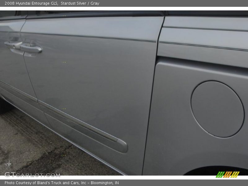 Stardust Silver / Gray 2008 Hyundai Entourage GLS