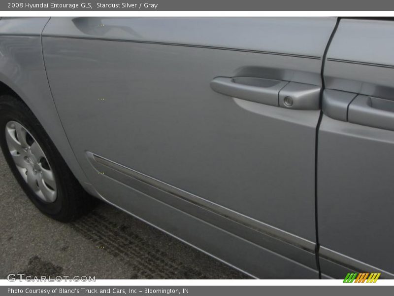 Stardust Silver / Gray 2008 Hyundai Entourage GLS