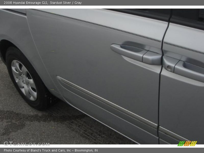 Stardust Silver / Gray 2008 Hyundai Entourage GLS