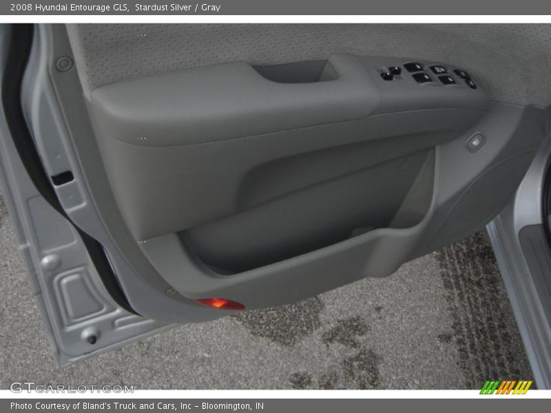 Stardust Silver / Gray 2008 Hyundai Entourage GLS