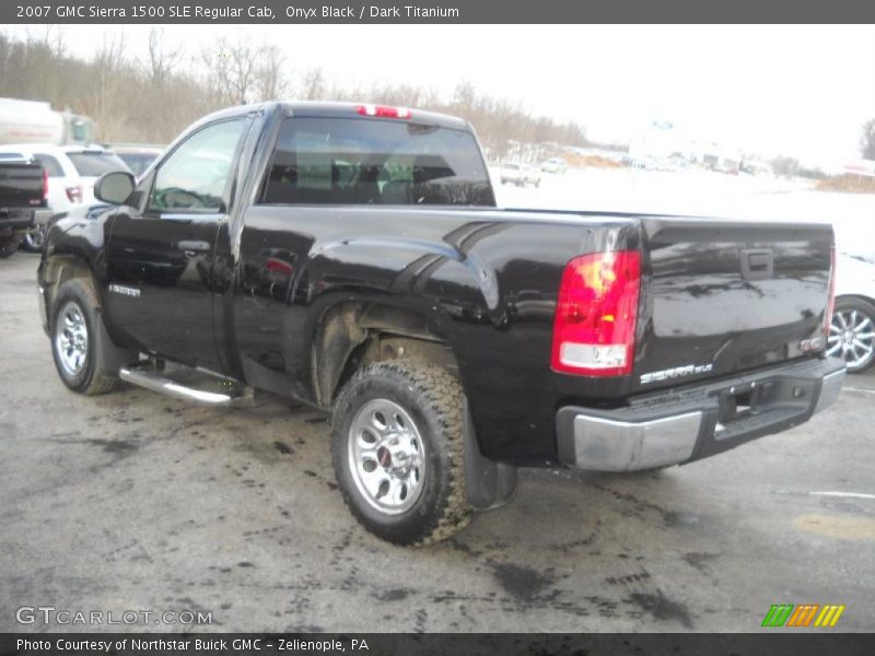 Onyx Black / Dark Titanium 2007 GMC Sierra 1500 SLE Regular Cab