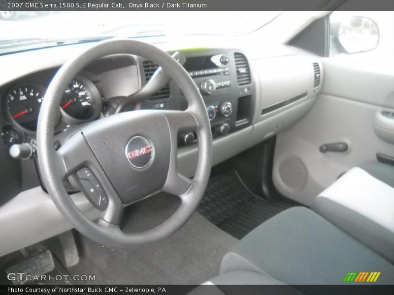 Onyx Black / Dark Titanium 2007 GMC Sierra 1500 SLE Regular Cab