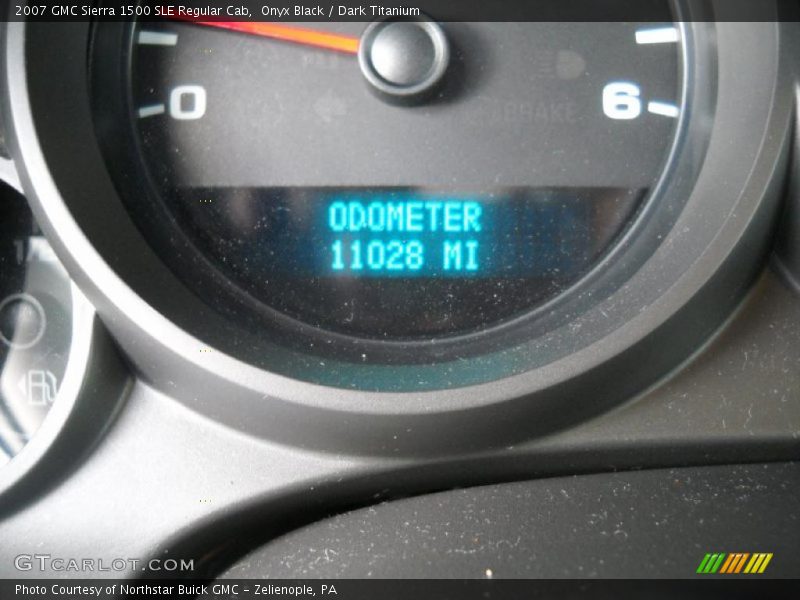 Onyx Black / Dark Titanium 2007 GMC Sierra 1500 SLE Regular Cab