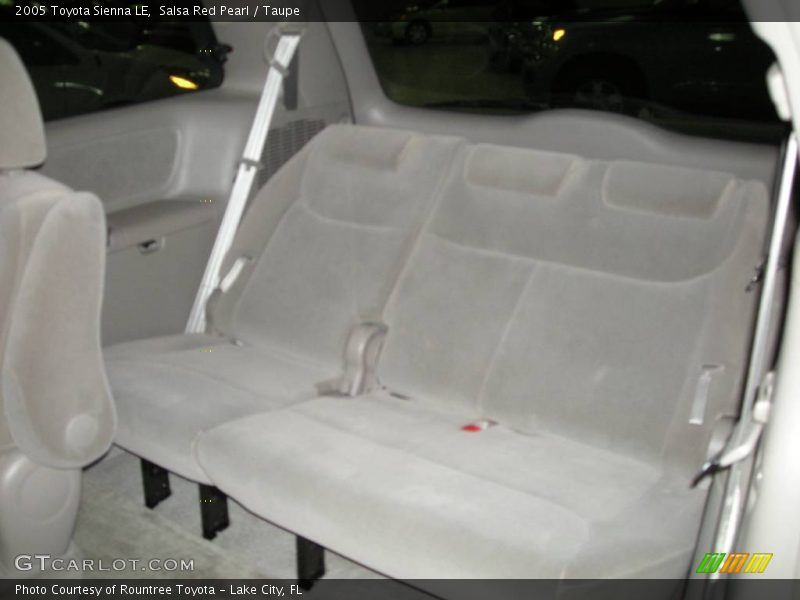 Salsa Red Pearl / Taupe 2005 Toyota Sienna LE