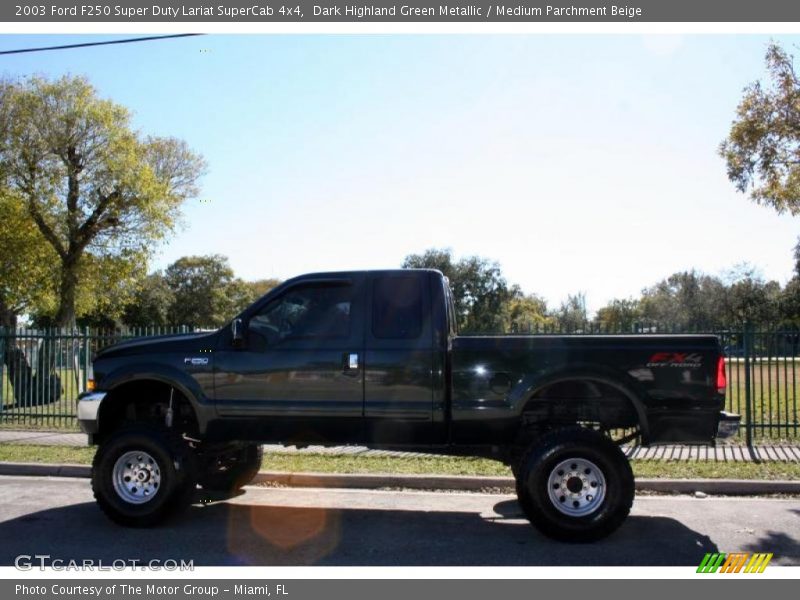 Dark Highland Green Metallic / Medium Parchment Beige 2003 Ford F250 Super Duty Lariat SuperCab 4x4