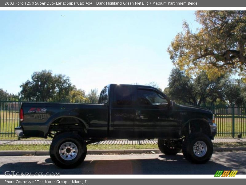 Dark Highland Green Metallic / Medium Parchment Beige 2003 Ford F250 Super Duty Lariat SuperCab 4x4