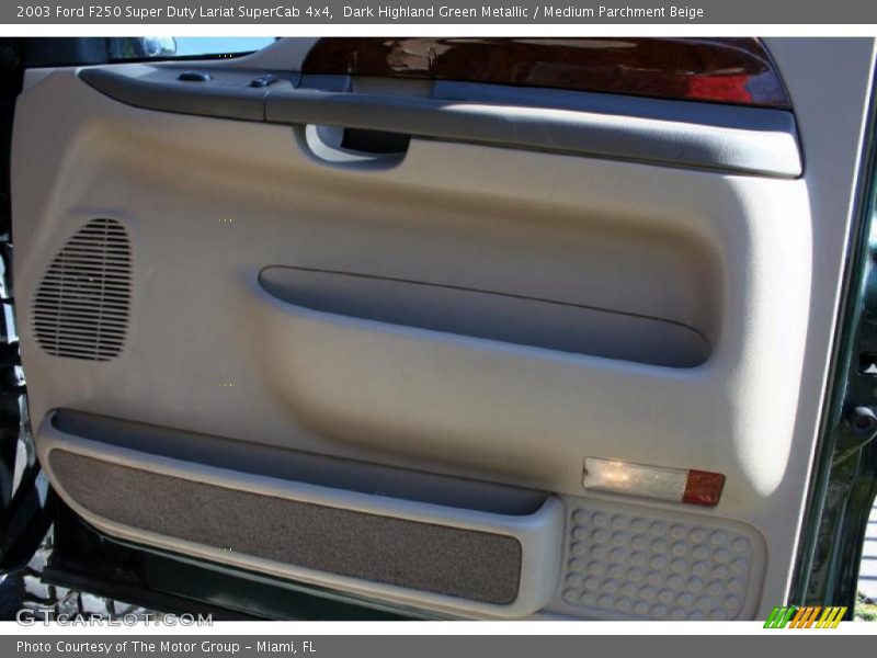 Dark Highland Green Metallic / Medium Parchment Beige 2003 Ford F250 Super Duty Lariat SuperCab 4x4