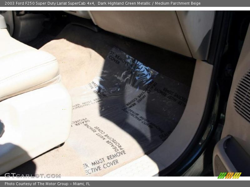 Dark Highland Green Metallic / Medium Parchment Beige 2003 Ford F250 Super Duty Lariat SuperCab 4x4