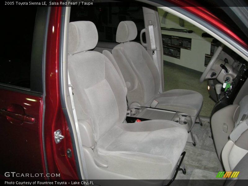 Salsa Red Pearl / Taupe 2005 Toyota Sienna LE