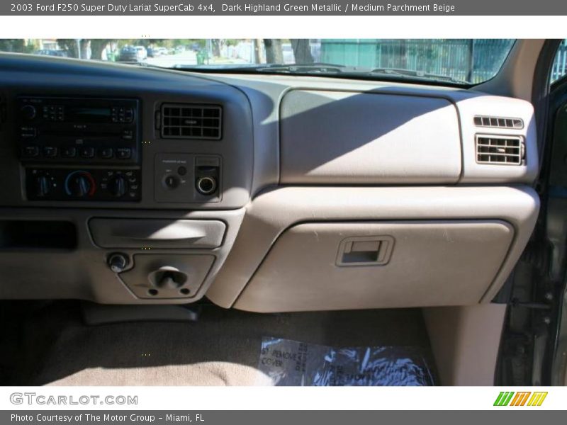 Dark Highland Green Metallic / Medium Parchment Beige 2003 Ford F250 Super Duty Lariat SuperCab 4x4