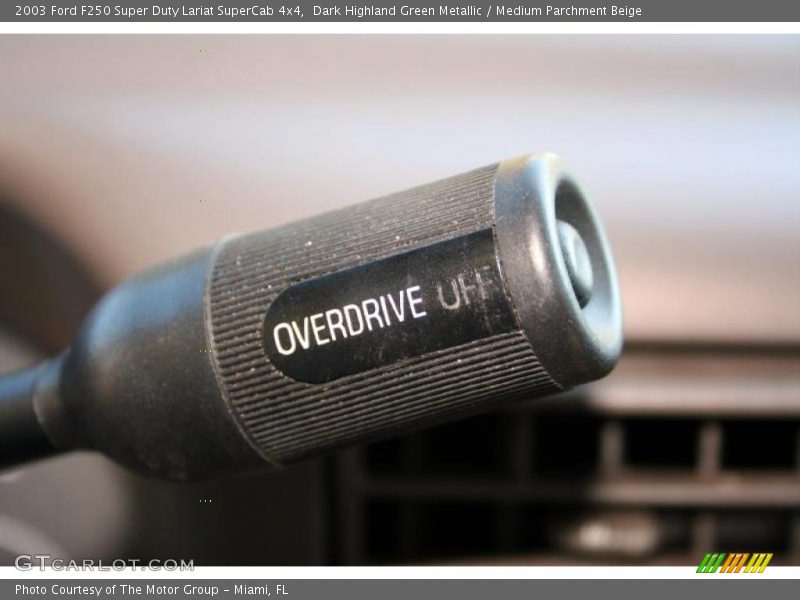 Dark Highland Green Metallic / Medium Parchment Beige 2003 Ford F250 Super Duty Lariat SuperCab 4x4
